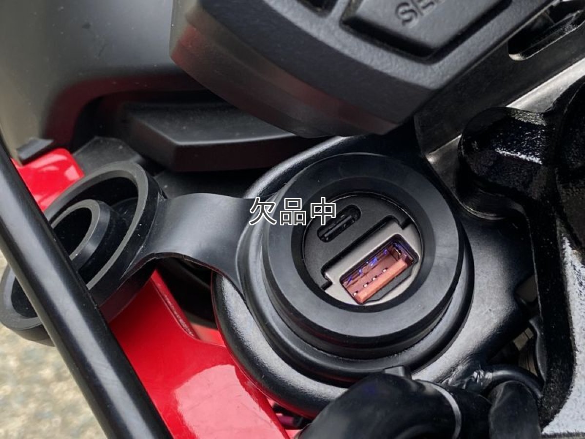 画像3: シガーソケットUSB充電器[typeC]  (3)