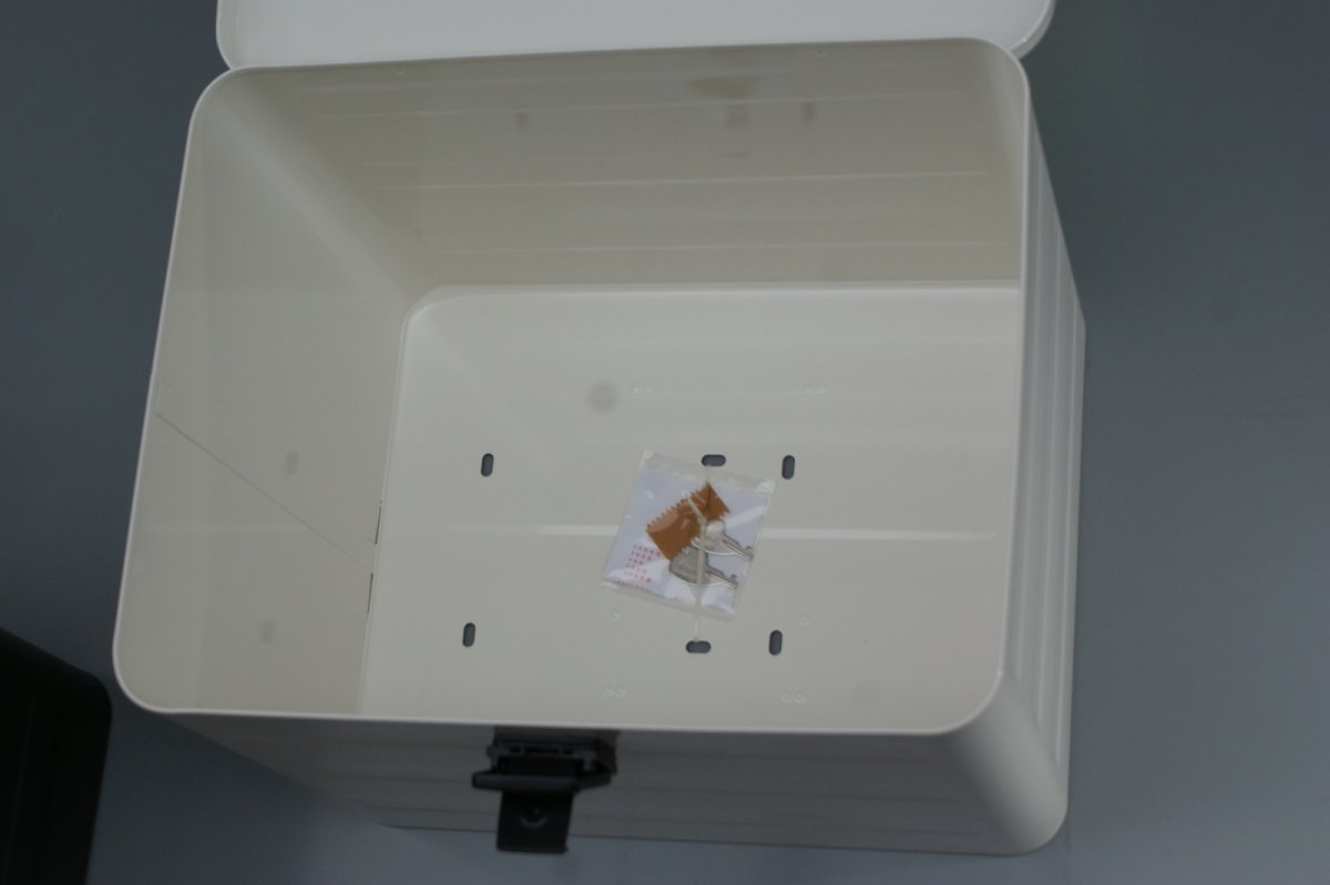 画像12: 【ホンダ 純正】 ラゲージボックス[スチール製]  (12)